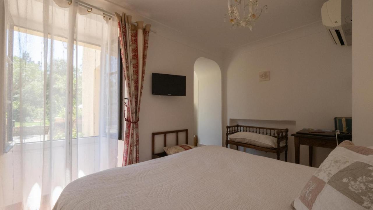 Hotel-Restaurant Le Moulin De La Camandoule فايانس المظهر الخارجي الصورة