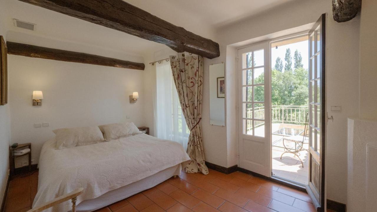Hotel-Restaurant Le Moulin De La Camandoule فايانس المظهر الخارجي الصورة