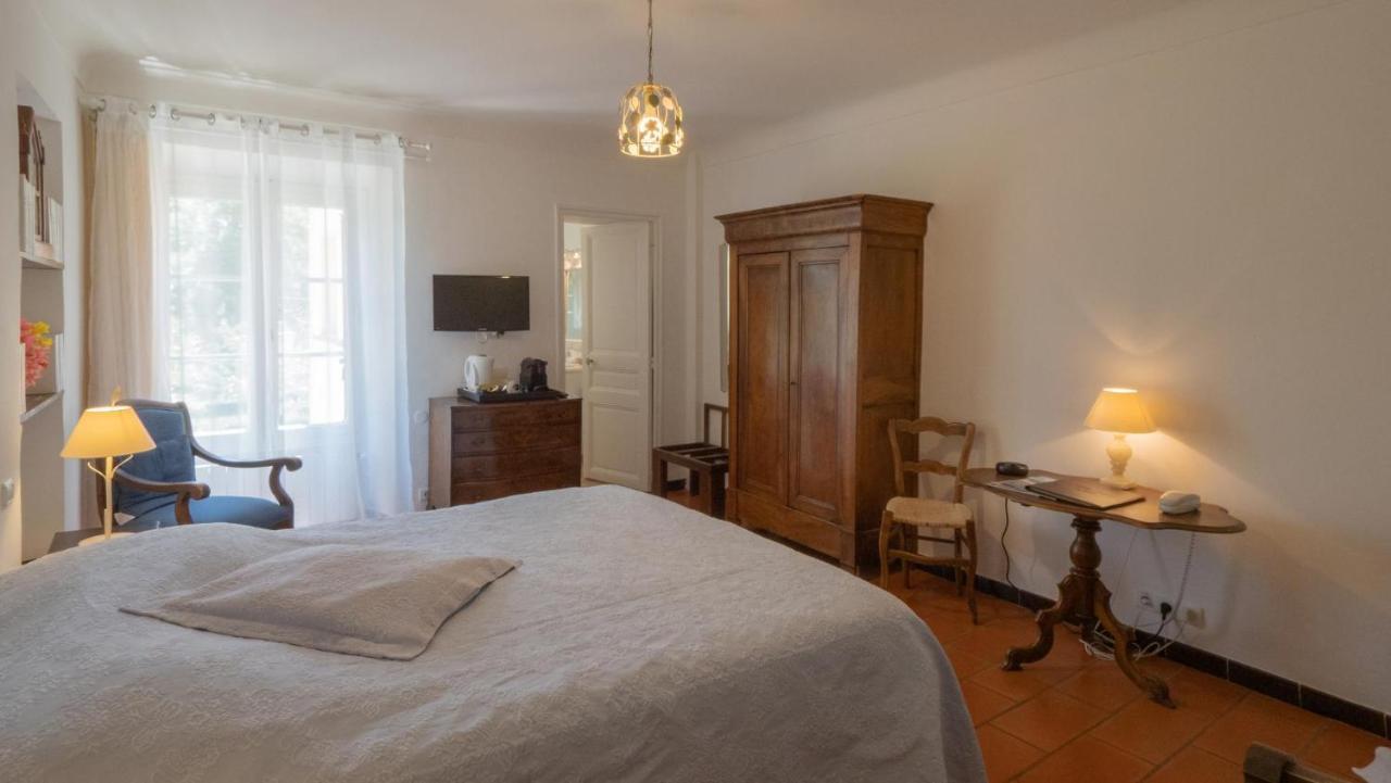 Hotel-Restaurant Le Moulin De La Camandoule فايانس المظهر الخارجي الصورة