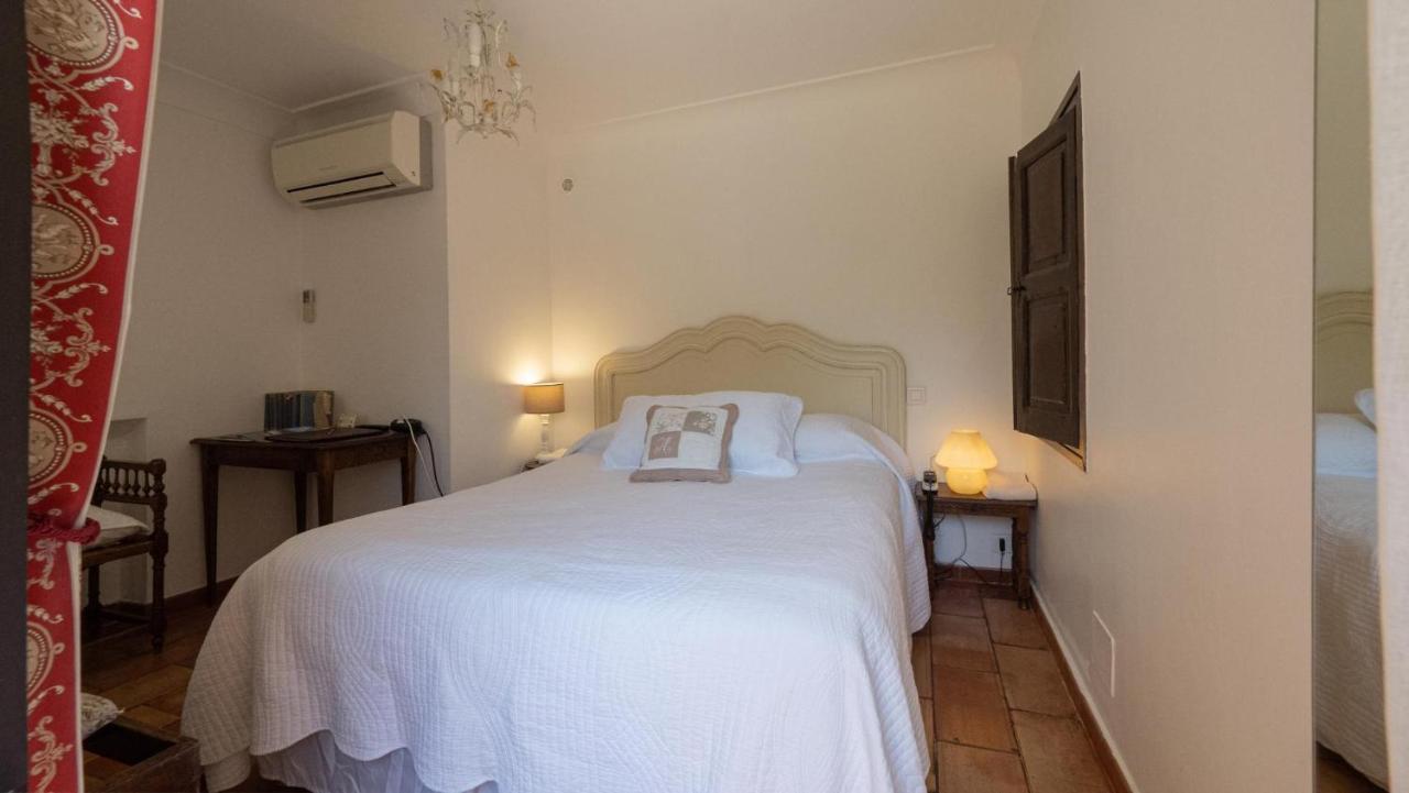 Hotel-Restaurant Le Moulin De La Camandoule فايانس المظهر الخارجي الصورة
